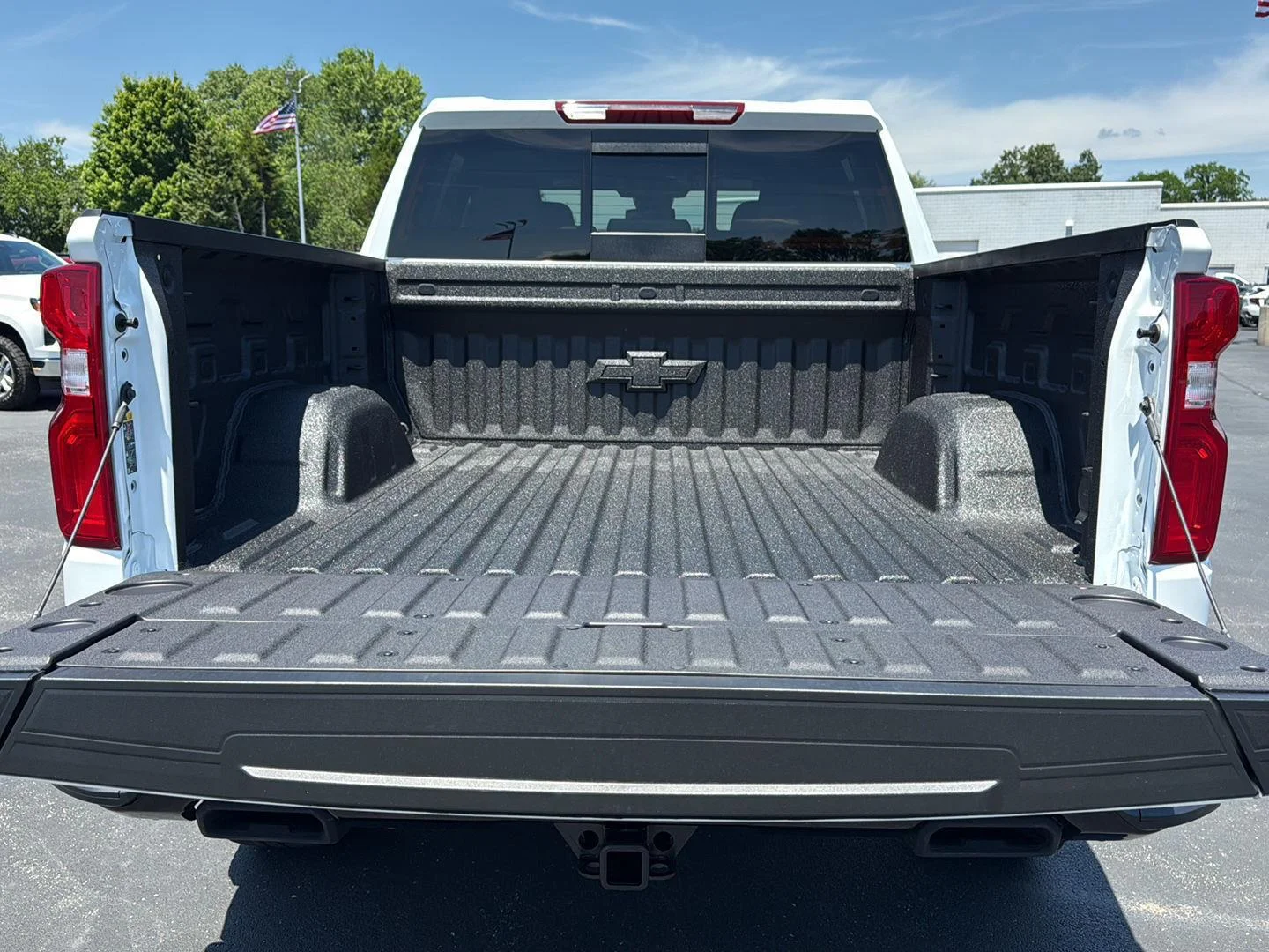 New 2026 Summit White Chevrolet LT Trail Boss image 13