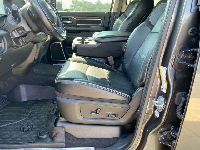 Used 2022 Crystal Metallic Ram Laramie image 11