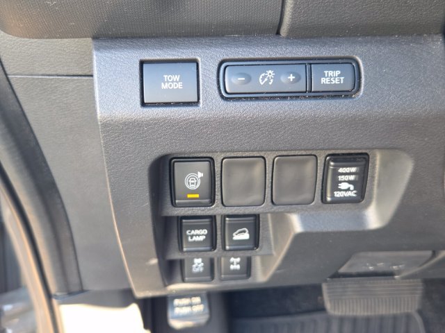 Used 2022  Nissan PRO-4X image 29