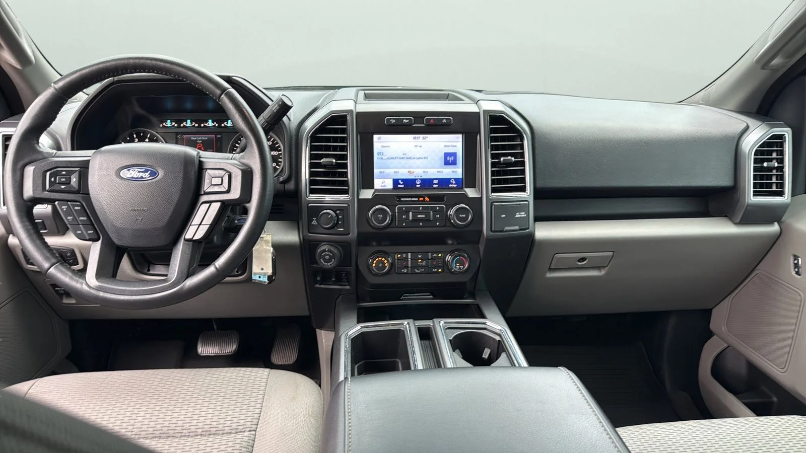 Used 2020 Red Ford XLT image 21