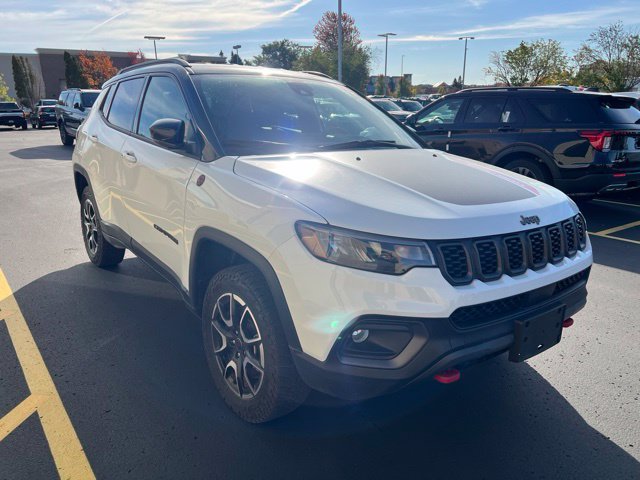 Certified Used 2025 White Jeep Trailhawk image 1