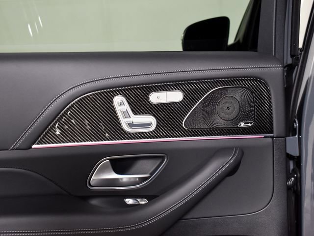 New 2026 MANUFAKTUR Silicon Grey Mercedes-Benz GLS 63 AMG® image 102