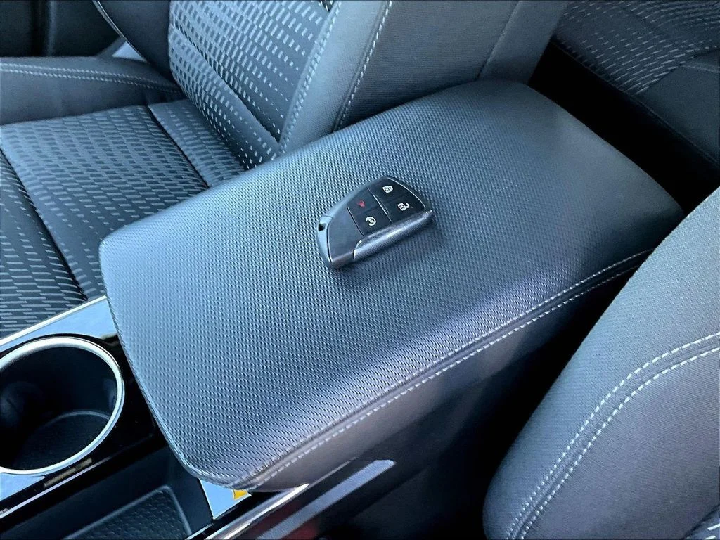 2025 Chevrolet Equinox LT - Photo 37