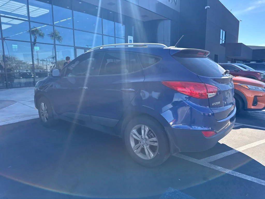Used 2011 Blue Hyundai GLS image 8