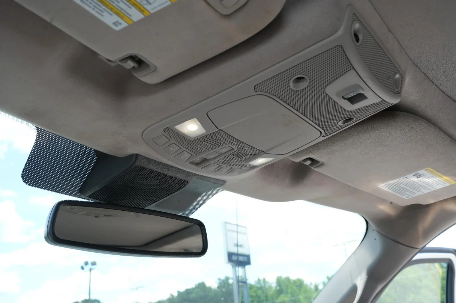 Used 2020 White Ford Limited image 30
