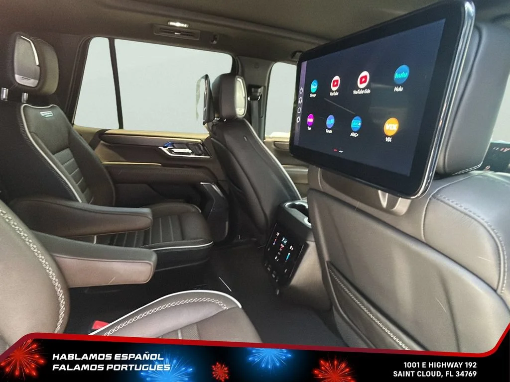 Used 2026 Glacier White Tricoat GMC Denali Ultimate image 34