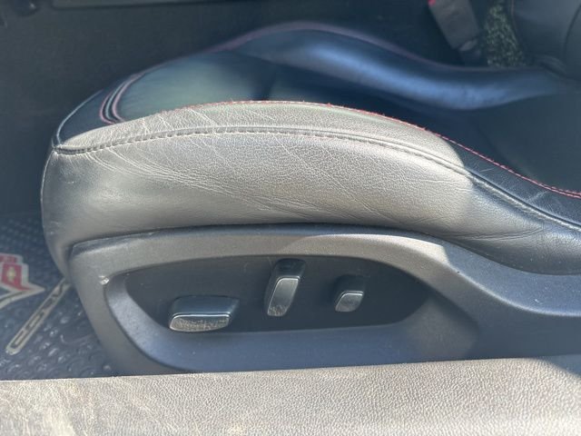 Used 2019 White Chevrolet Stingray Z51 image 12