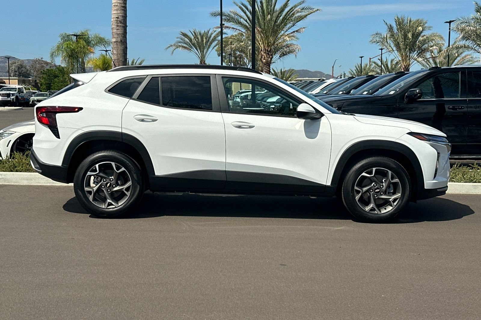 New 2026 Summit White Chevrolet LT image 3