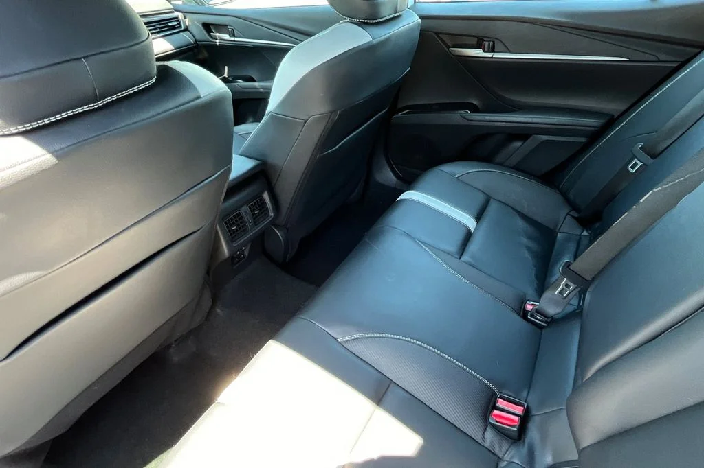 Used 2025 White Toyota  image 5