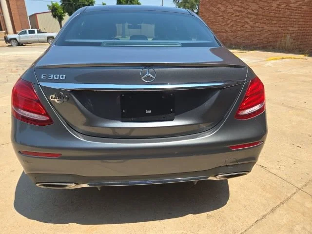 Used 2017  Mercedes-Benz E 300 Luxury image 6