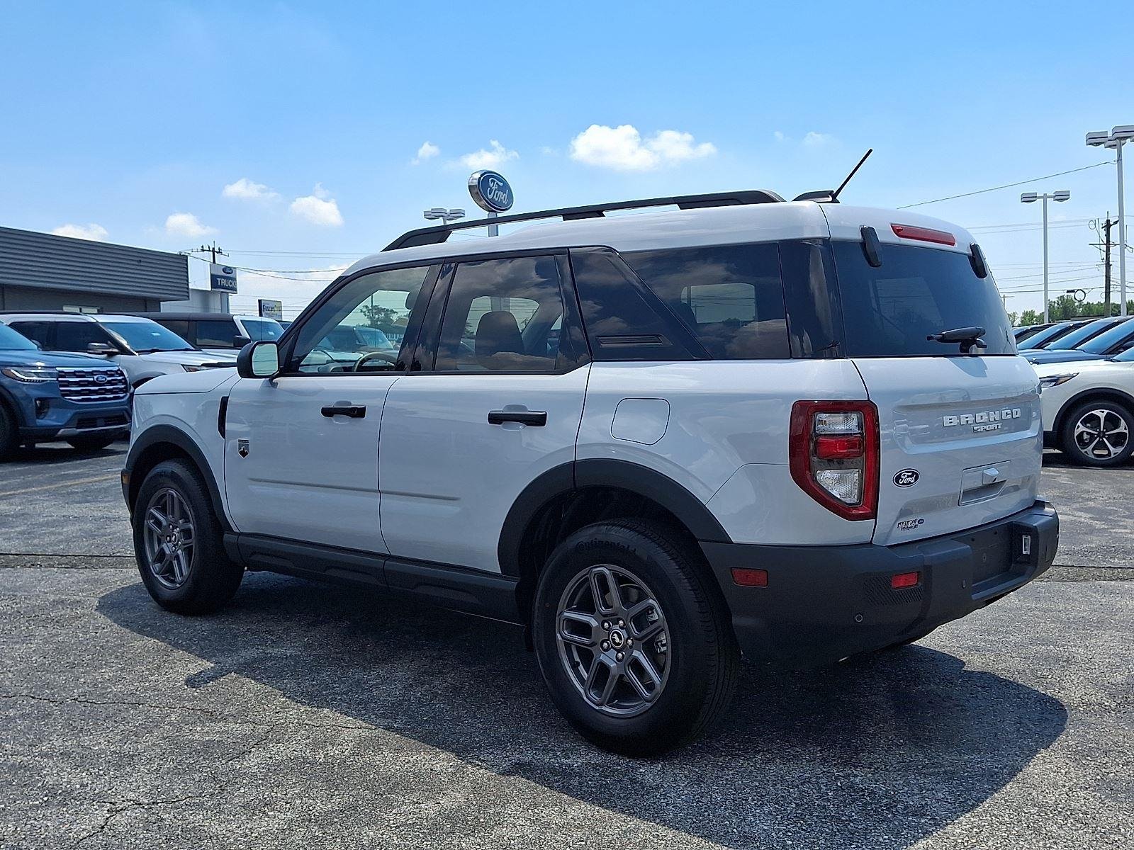 New 2026 Space White Metallic Ford Big Bend® image 3