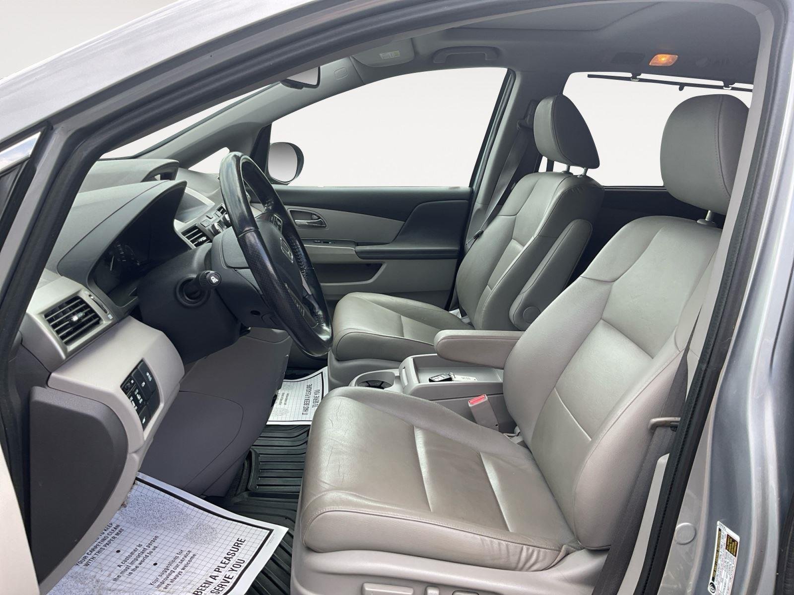 Used 2016 Lunar Silver Metallic Honda EX-L image 9