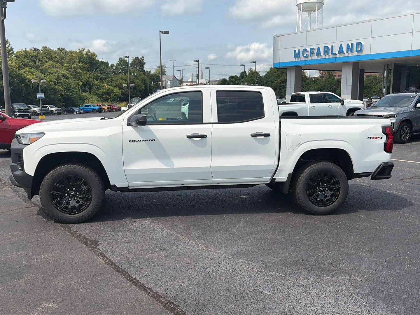 New 2026 Summit White Chevrolet WT image 2