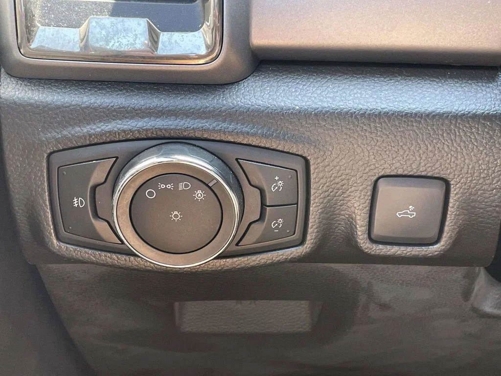 Certified Used 2021 Carbonized Gray Metallic Ford XLT image 26