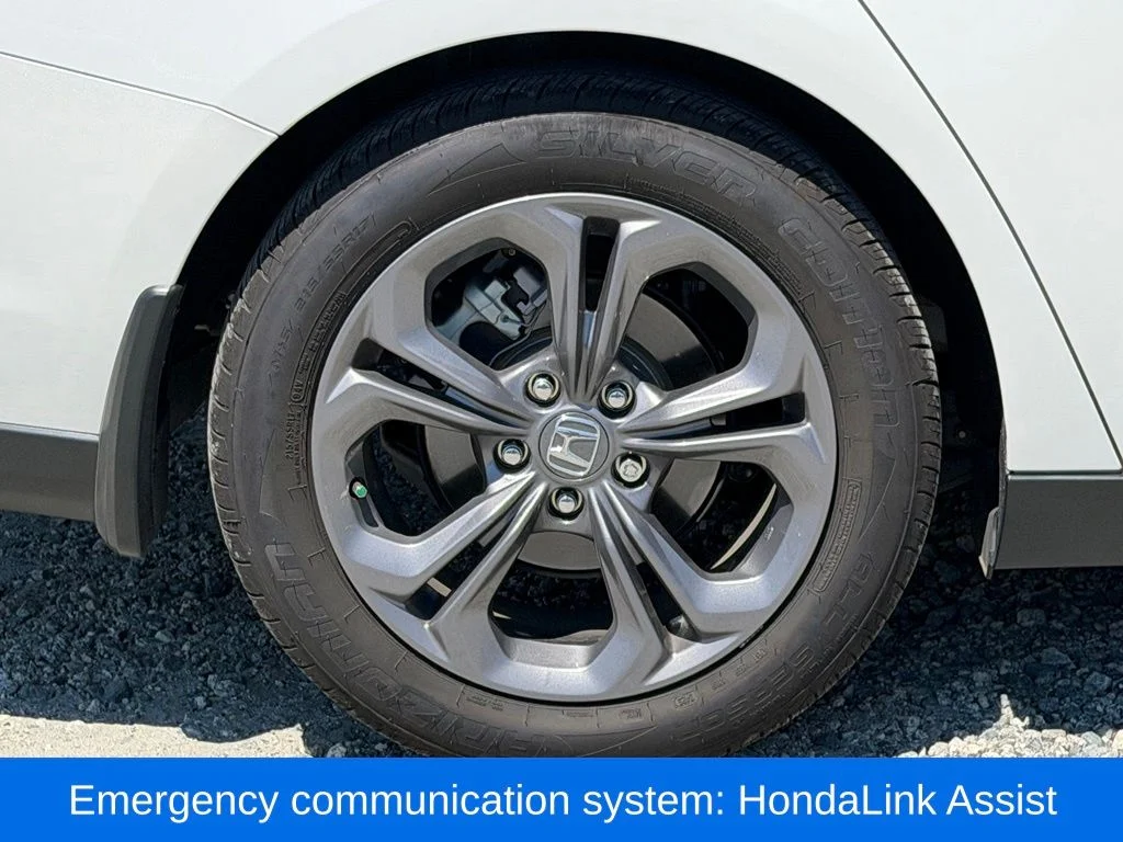 Used 2023 White Honda EX image 12