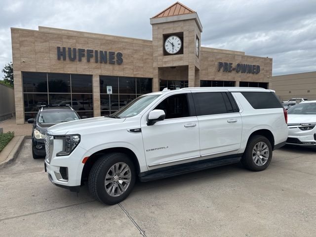 2023 GMC Yukon Denali 2WD's photo