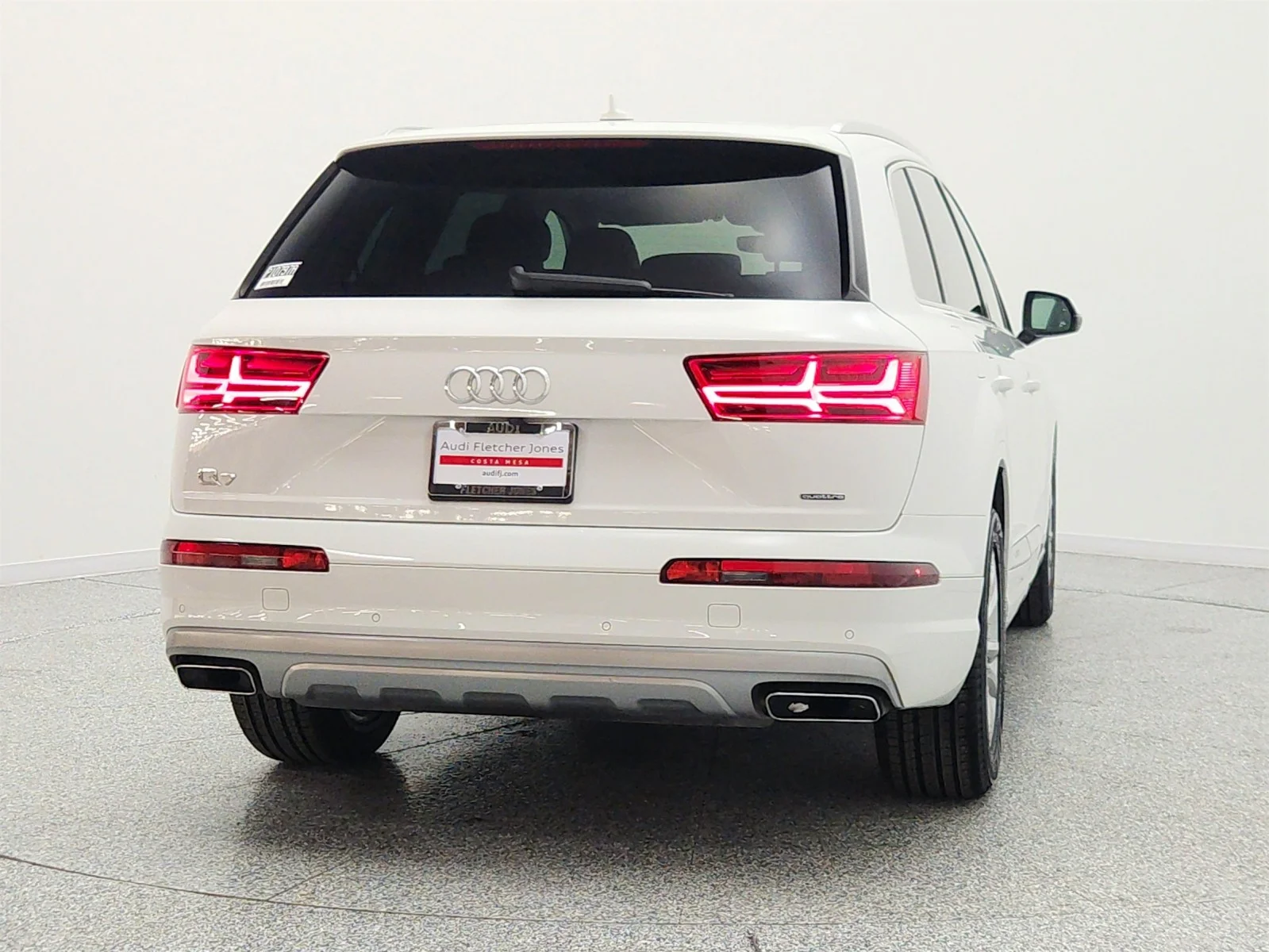 Used 2019 Carrara White Audi Premium Plus 55 TFSI quattro image 6