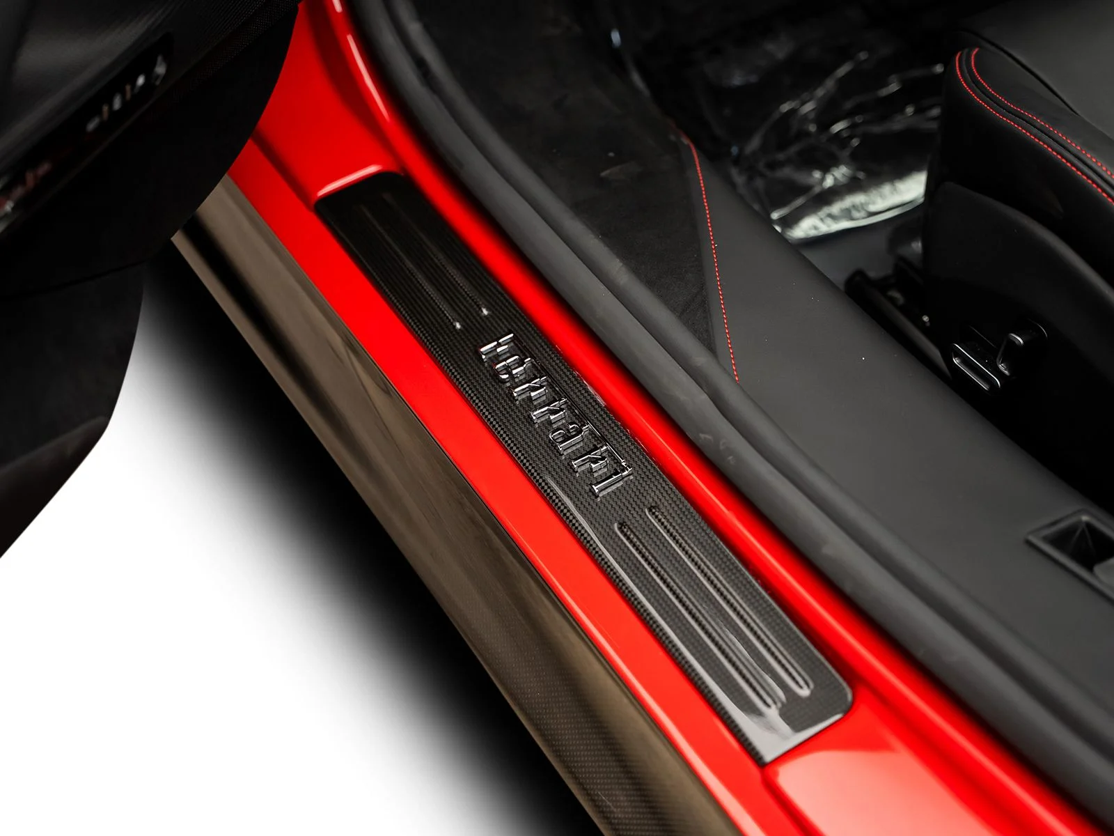 Used 2022 Red Ferrari Base image 57