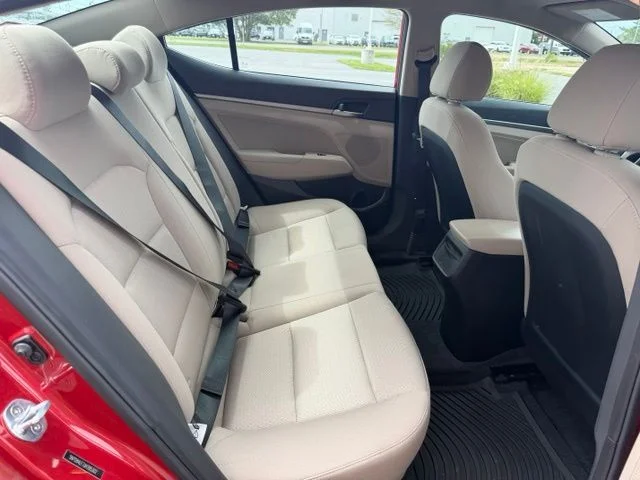 Used 2018 Scarlet Red Hyundai SEL image 15