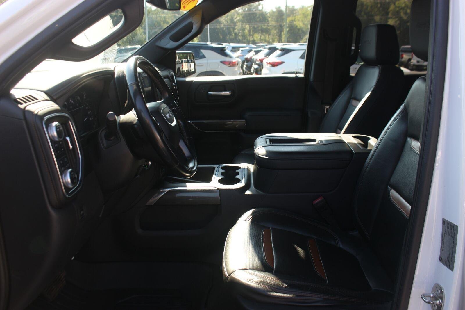 Used 2019 SUMMIT WHITE GMC AT4 image 16