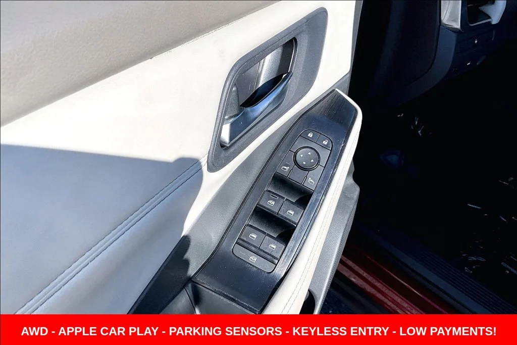 Used 2023 Red Nissan SV image 25