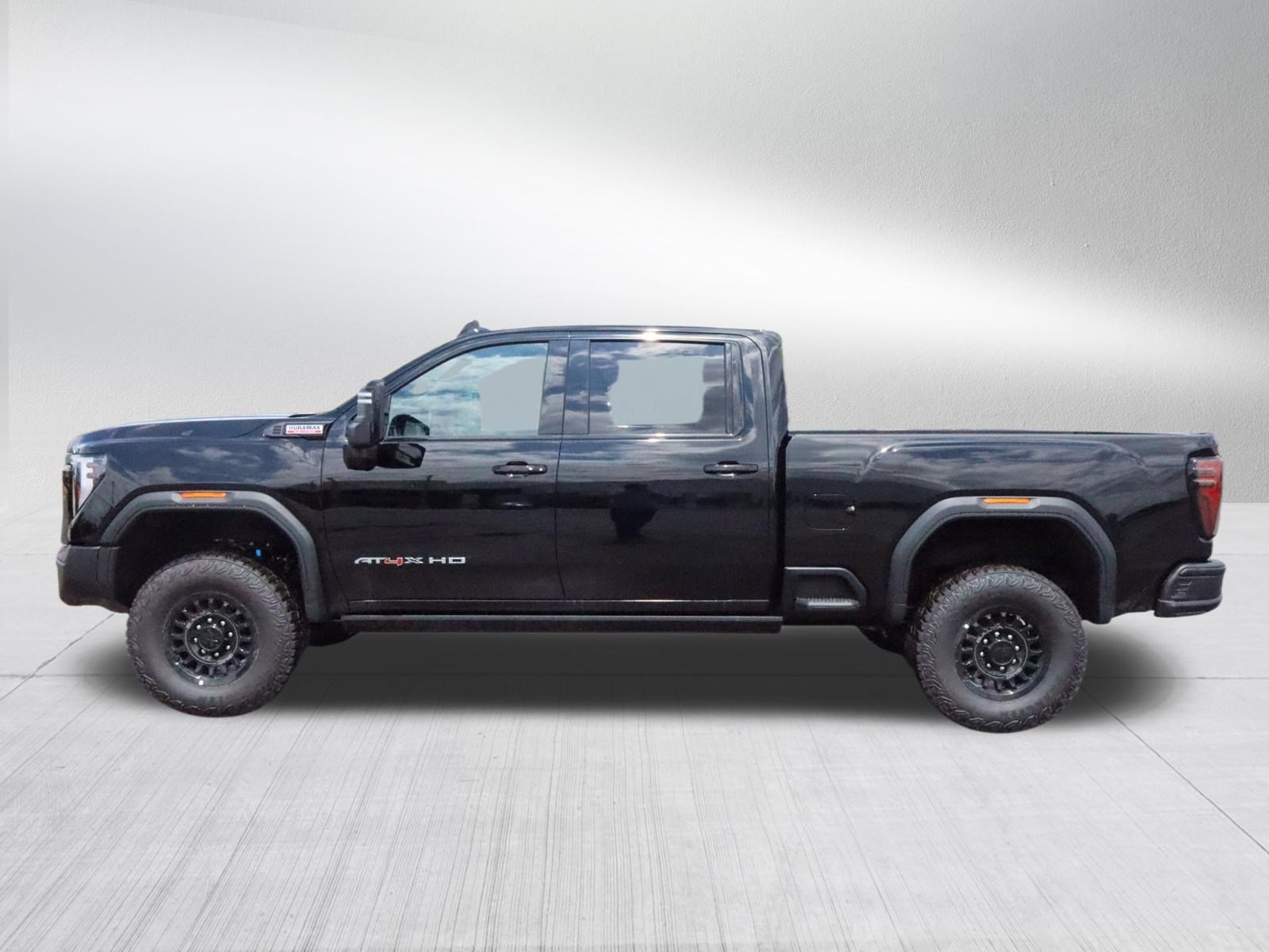 2026 GMC Sierra 2500HD AT4X - Photo 4