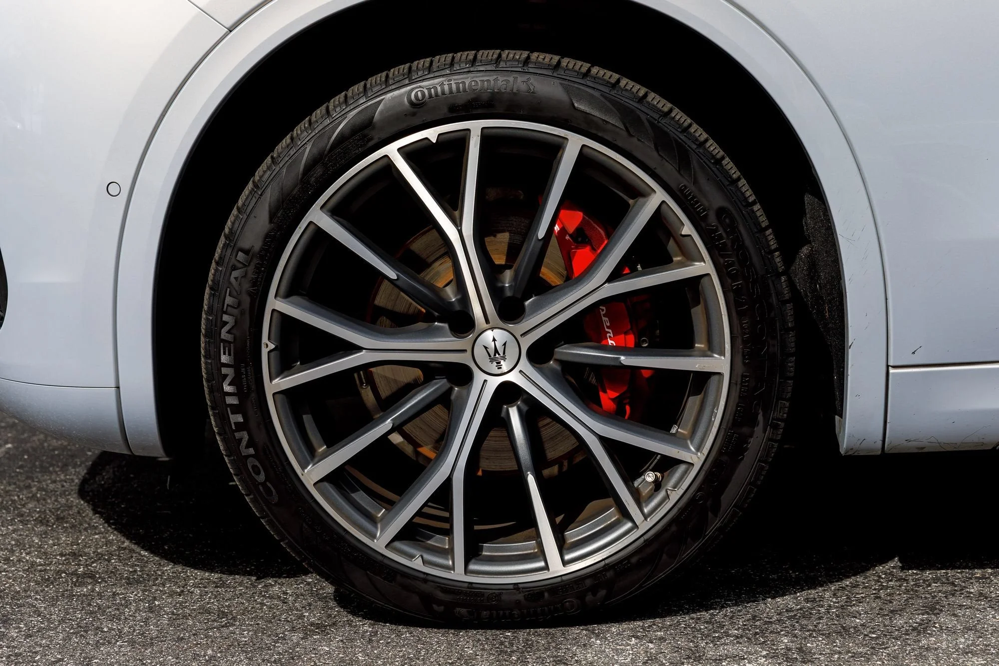 Used 2023 Bianco Astro Metallic Maserati Modena image 13