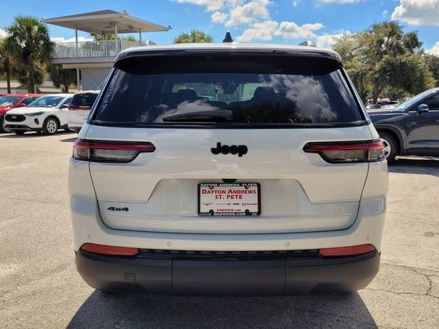 New 2025 Bright White Clear-Coat Exterior Paint Jeep Altitude image 8