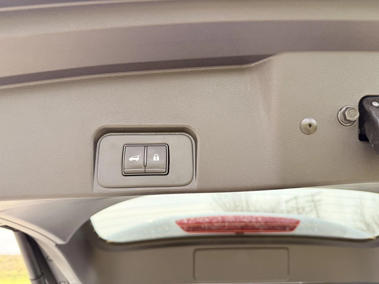 New 2026 Everest White Pearl Tricoat Nissan SV image 7