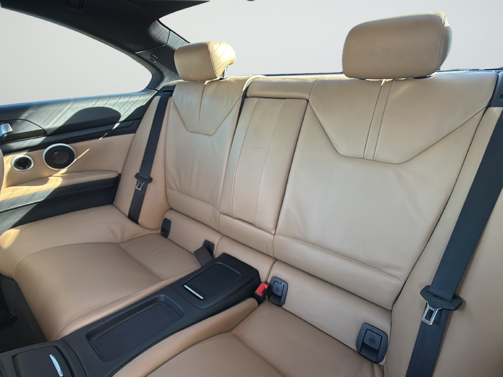 Used 2011  BMW Base image 30