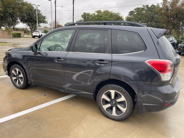 Used 2018 Dark Gray Metallic Subaru 2.5i Limited image 4
