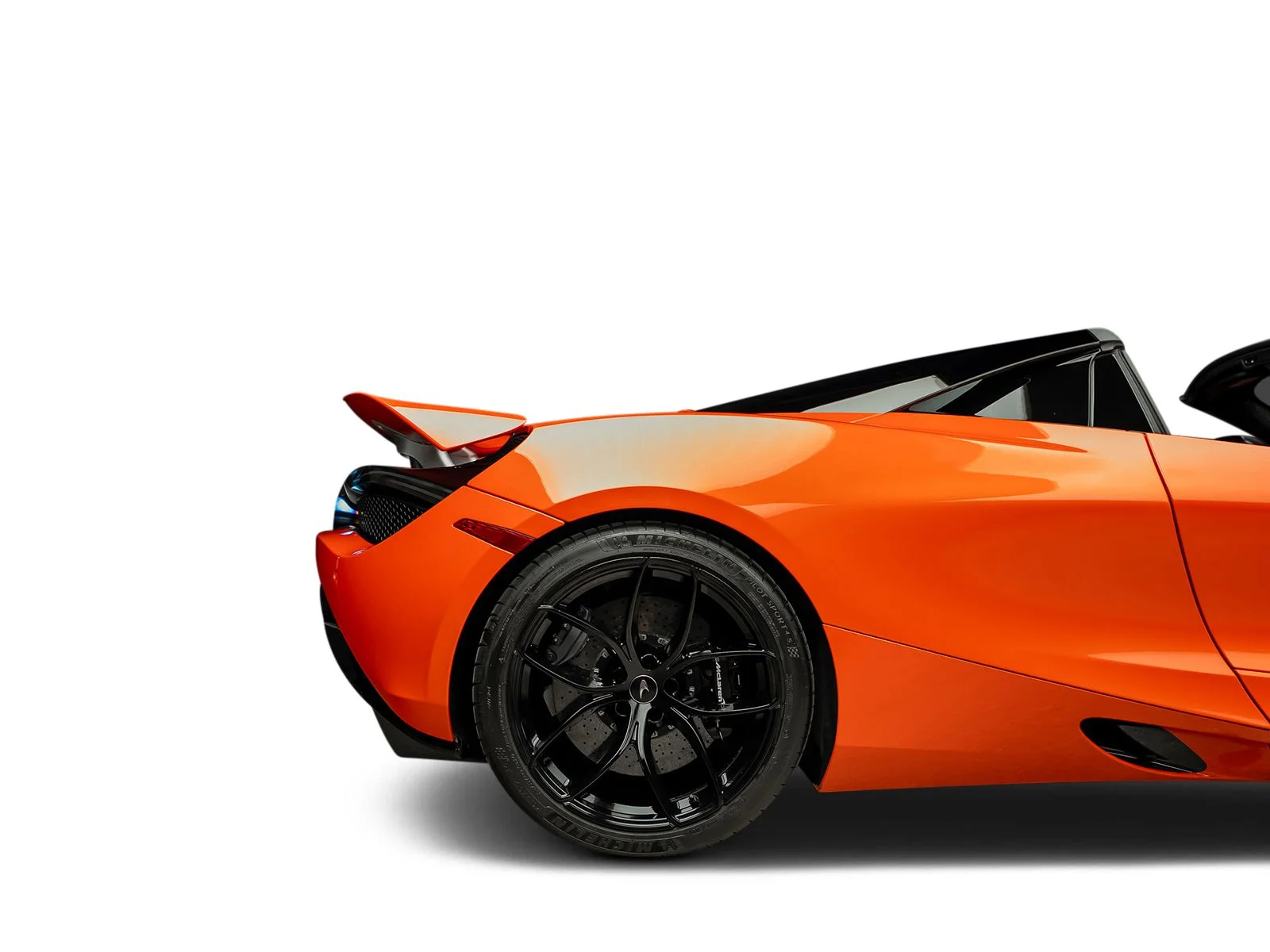 Used 2022 Orange McLaren Performance image 37