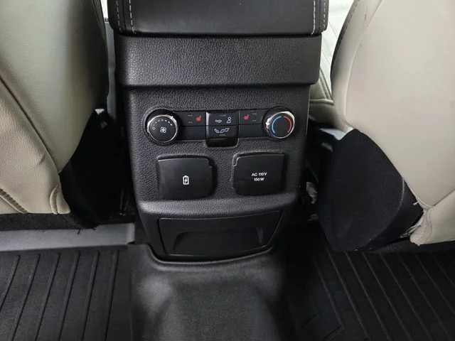 Used 2018 Ruby Red Metallic Ford Platinum image 20