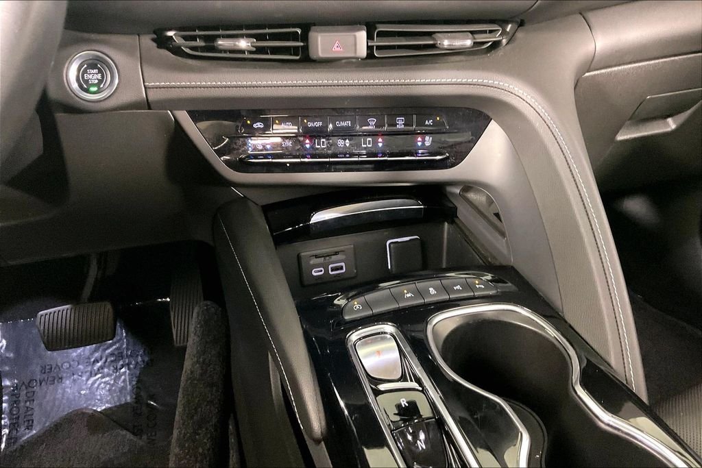 Used 2023 Black Buick Avenir image 7