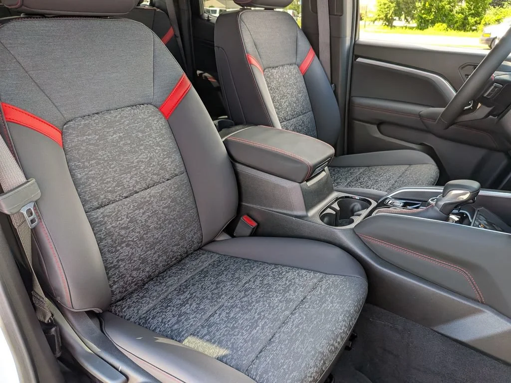 New 2025 Summit White Chevrolet Z71 image 27