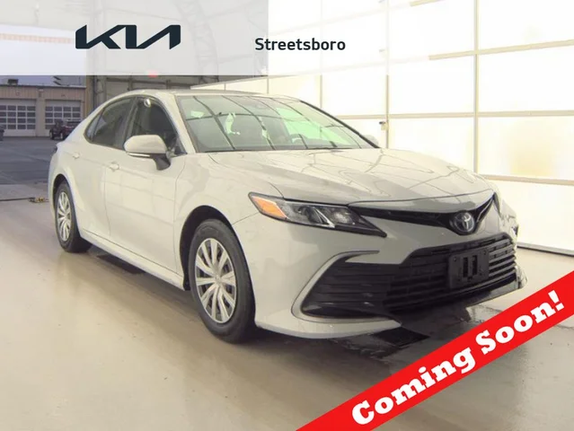 2024 Toyota Camry Hybrid LE