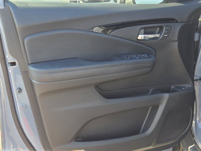 Used 2022  Honda Touring image 14