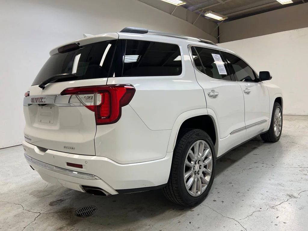 Used 2020 White GMC Denali image 9