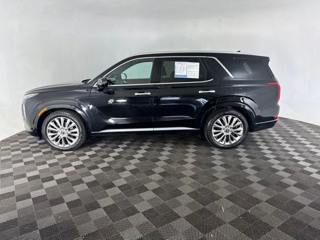 Used 2020 Black Hyundai Limited image 10