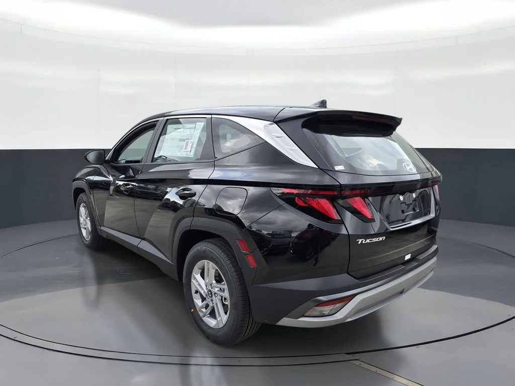 New 2026 Black Hyundai SE image 4