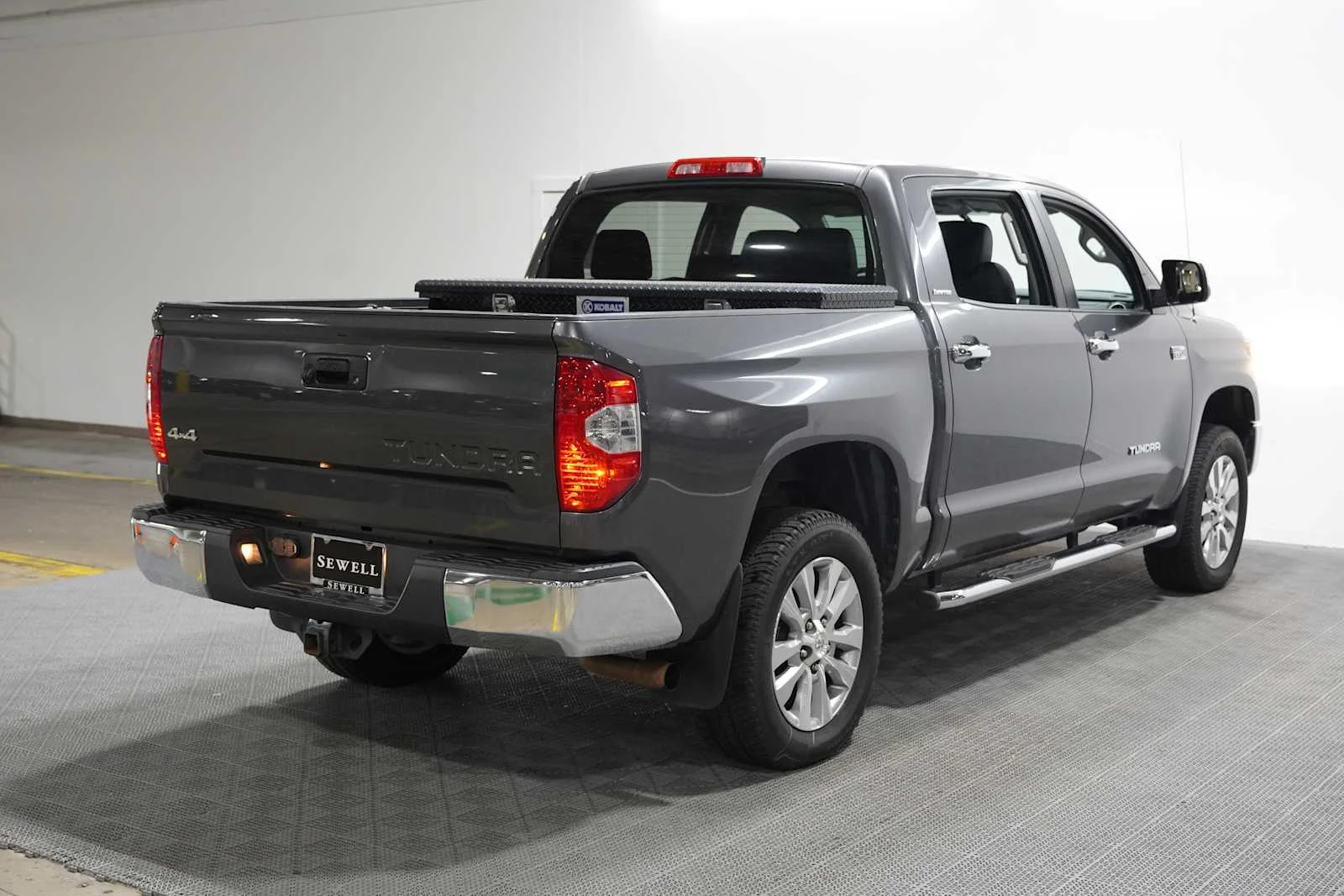 Used 2014 Magnetic Gray Metallic Toyota LTD image 4