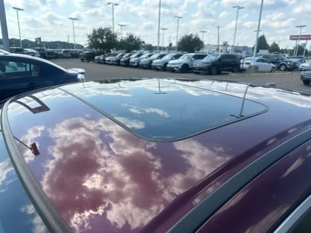 Used 2016 Red Honda EX-L image 9