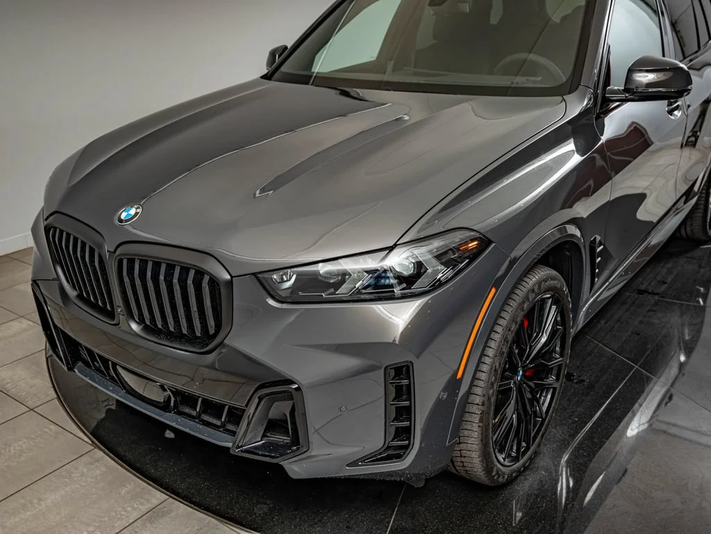 New 2026 Dravit Grey Metallic BMW xDrive40i image 14