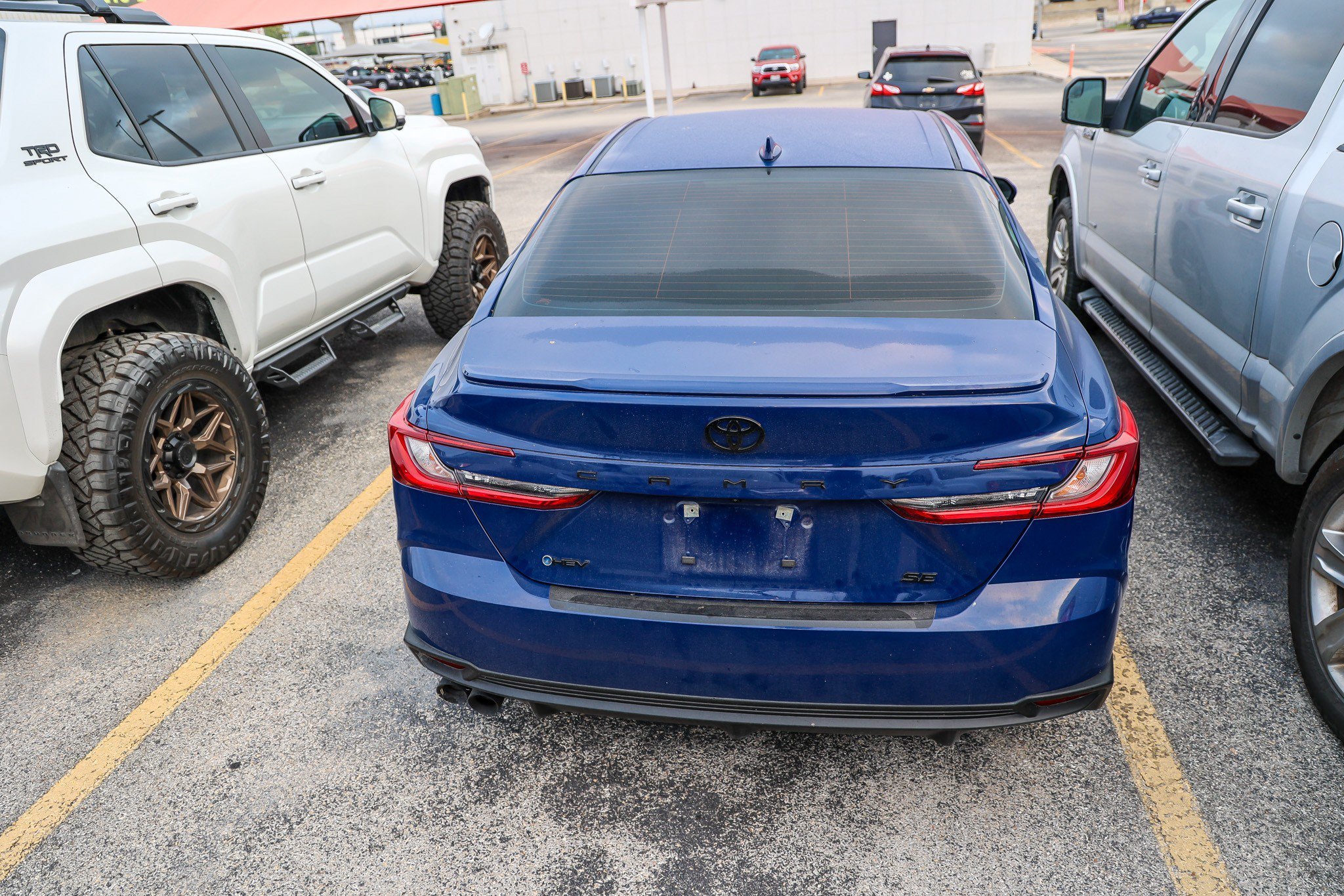 Used 2025 RESERVOIR BLUE Toyota SE image 9