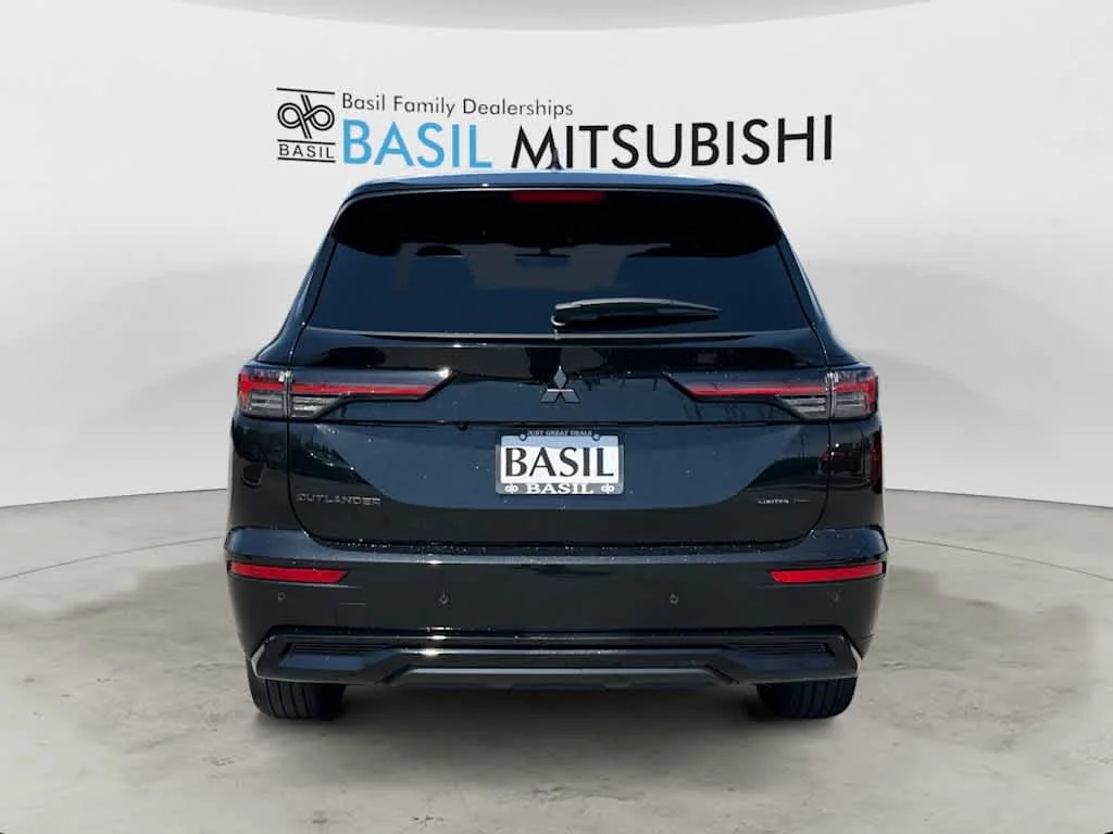 New 2026 Black Diamond Mitsubishi LE image 4