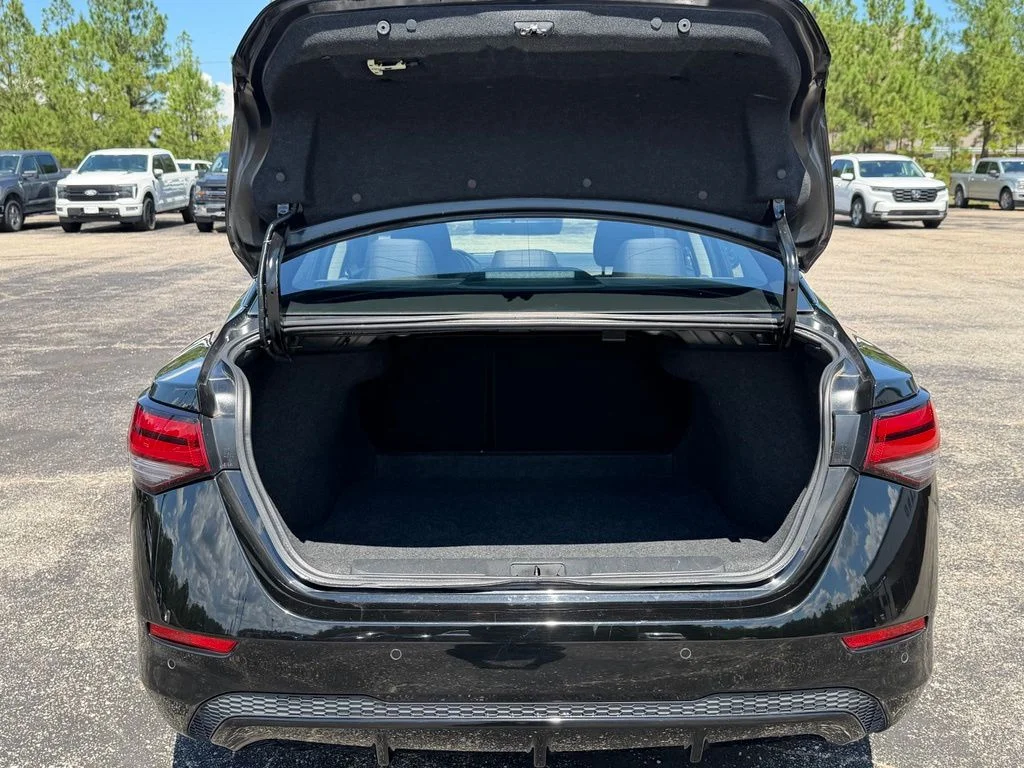 Used 2025 Super Black Nissan SV image 11