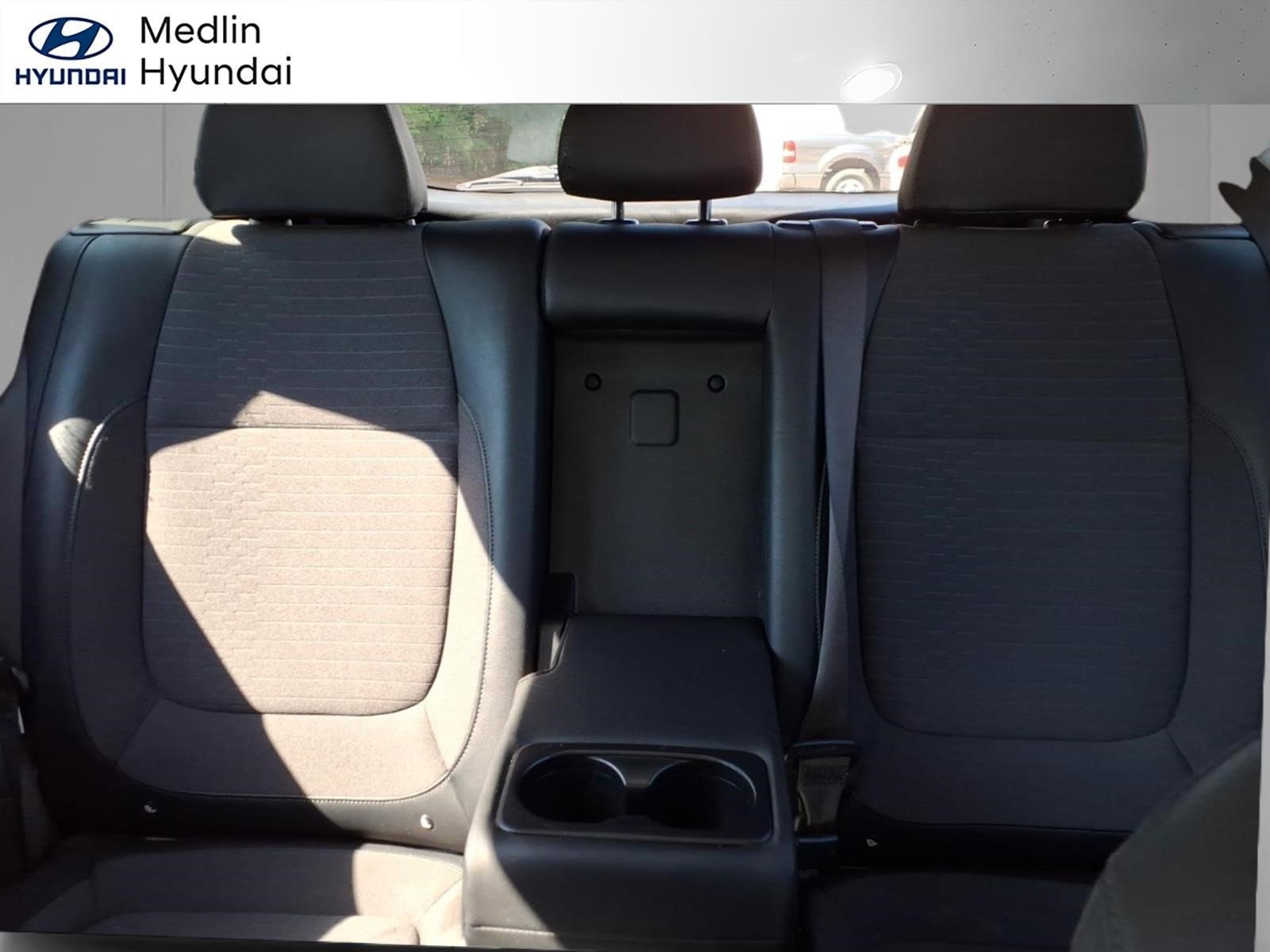 2023 Kia Seltos S - Photo 11