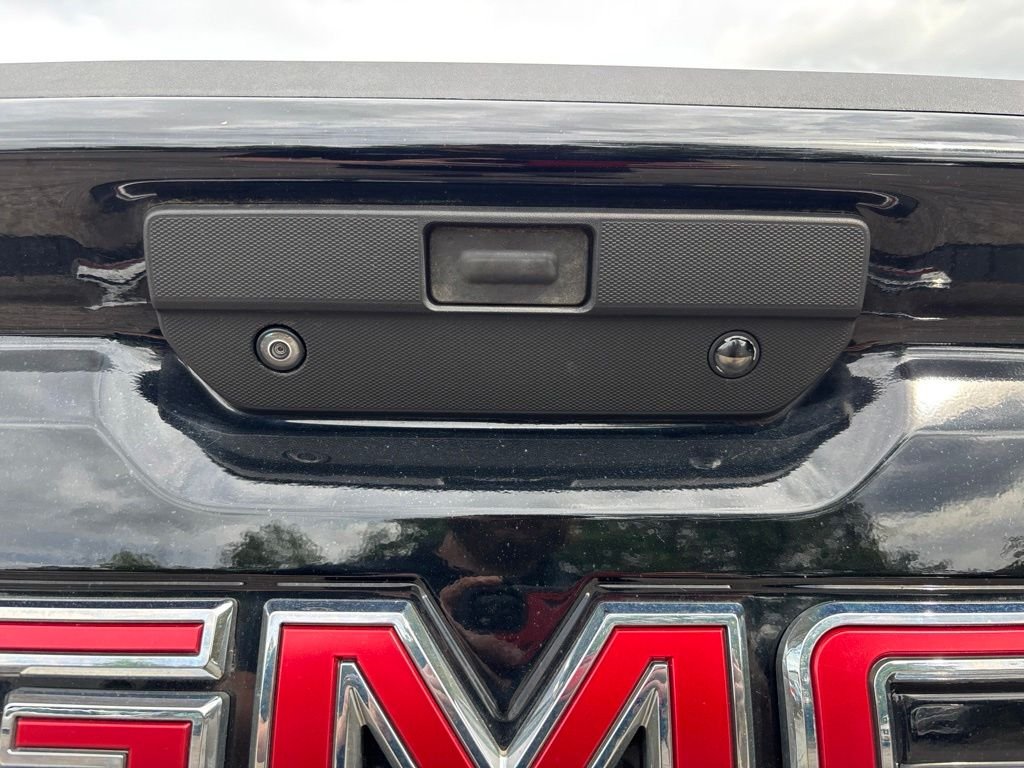 Used 2020 Black GMC Elevation image 13