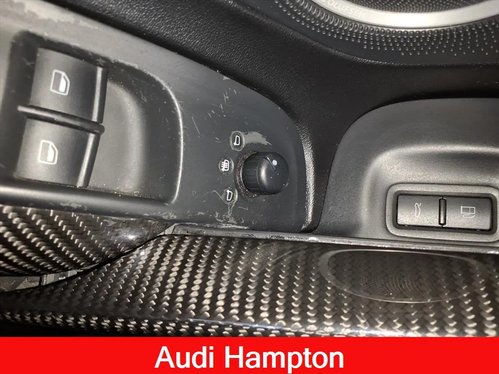 Used 2011 Phantom Black Pearl Audi 5.2L image 17