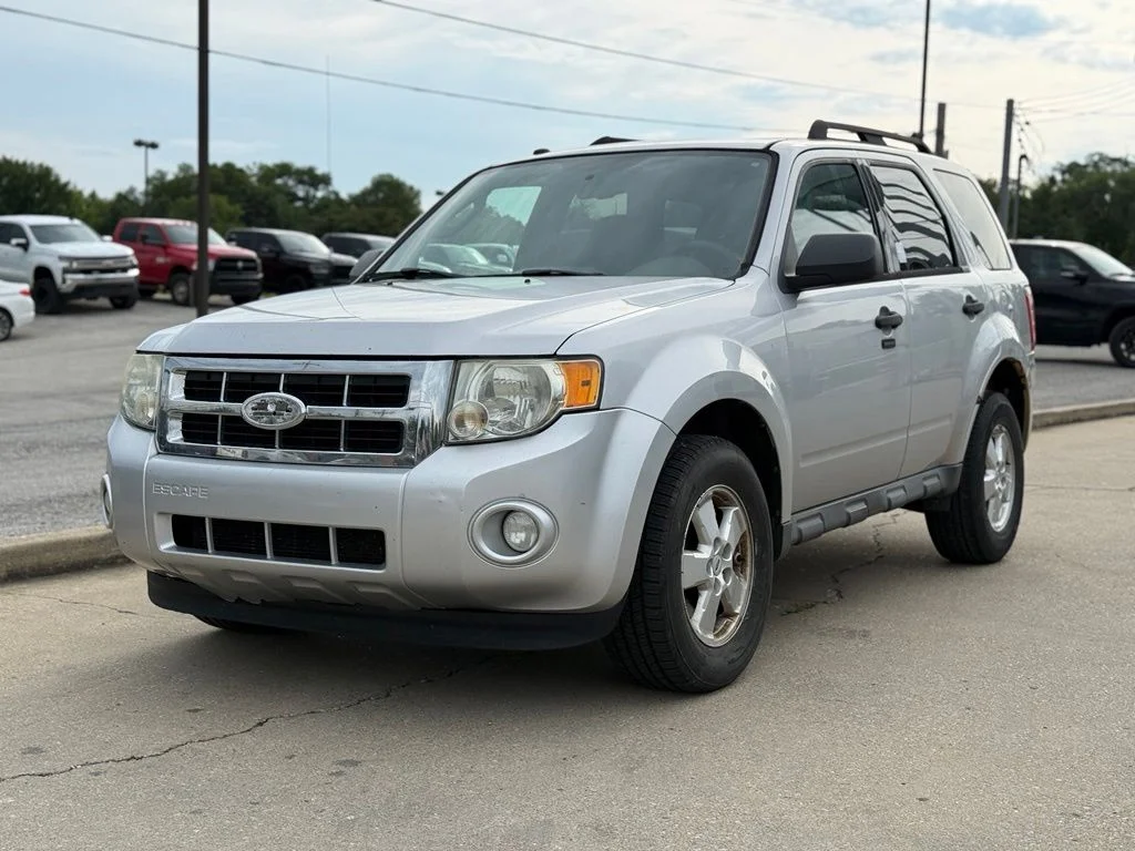 Used 2010 Ford Escape XLT with VIN 1FMCU0D73AKB29716 for sale in Crestwood, KY